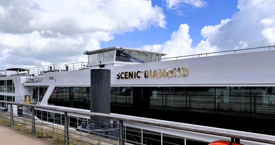 Scenic Diamond ship